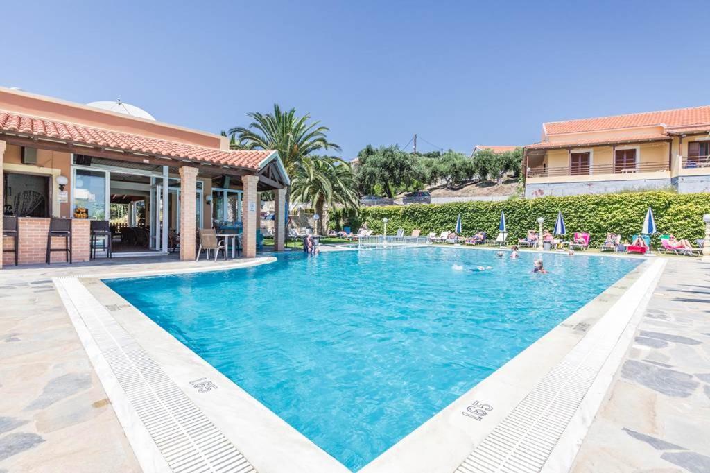 איוס סטפנוס Kapetanios Apartments מראה חיצוני תמונה