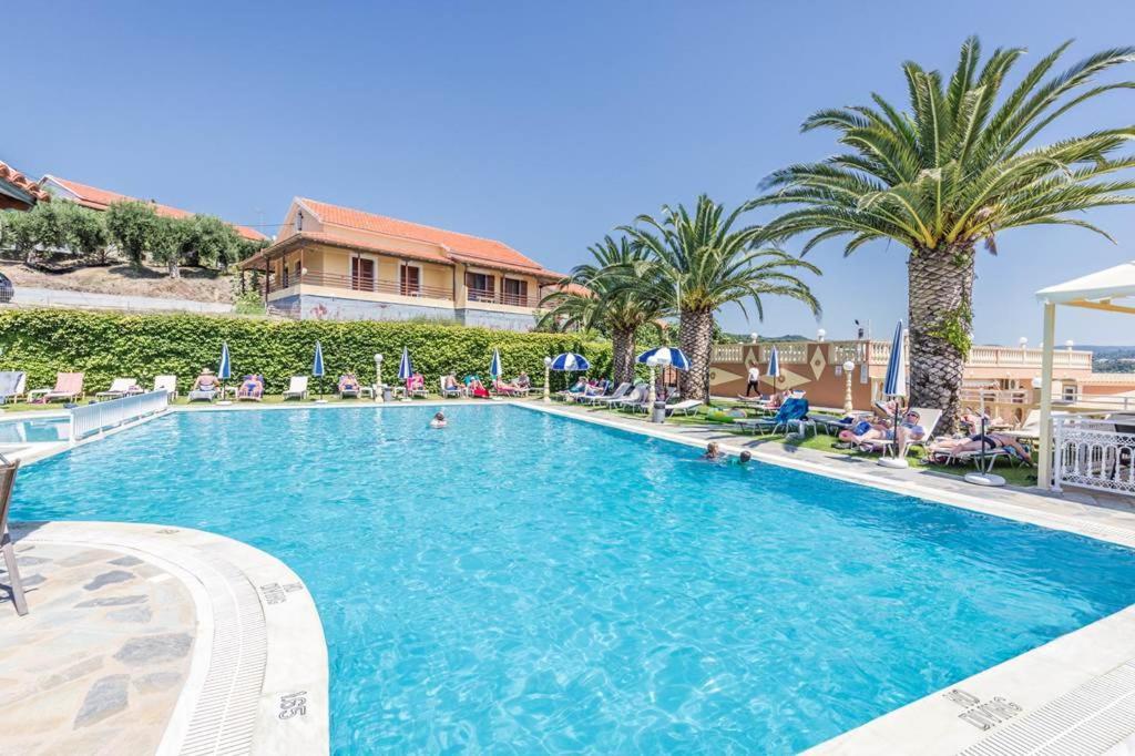 איוס סטפנוס Kapetanios Apartments מראה חיצוני תמונה