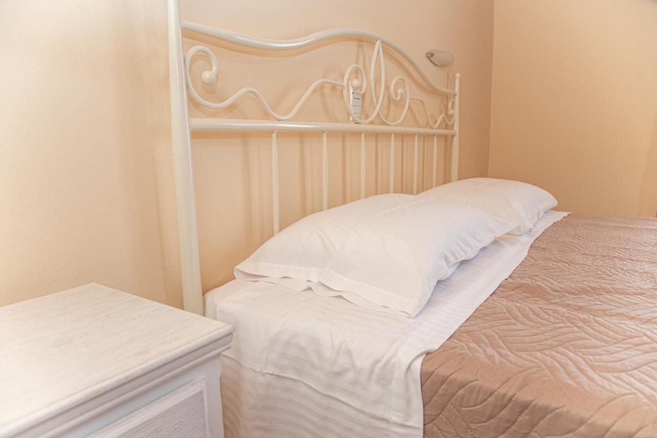 איוס סטפנוס Kapetanios Apartments מראה חיצוני תמונה